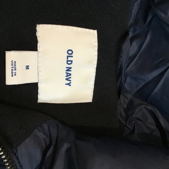 Old Navy puffer jacket - Picture 3 of 8